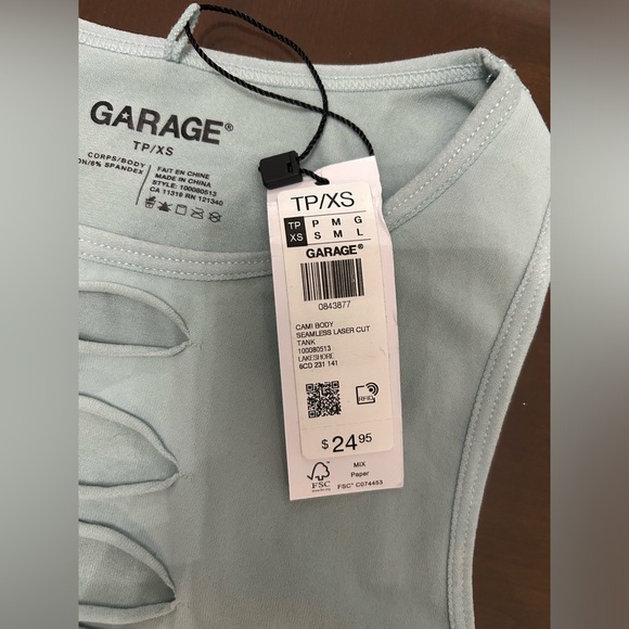 Garage cut out cropped top - Picture 2 of 6
